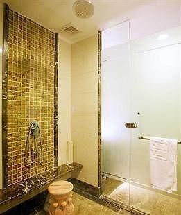 Jinan Zhuo Rui Hotel Hongjialou Екстер'єр фото
