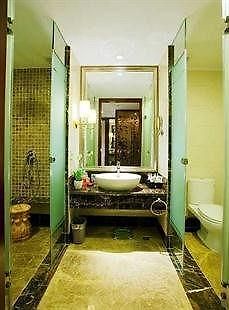 Jinan Zhuo Rui Hotel Hongjialou Екстер'єр фото